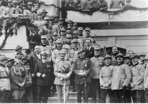 Józef Piłsudski z królem Ferdynandem I i księciem Karolem w 1922 roku, ze zbiorów NAC