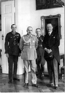 Ambasador włoski Alberto Martin Franklin podczas spotkania z Józefem Piłsudskim.